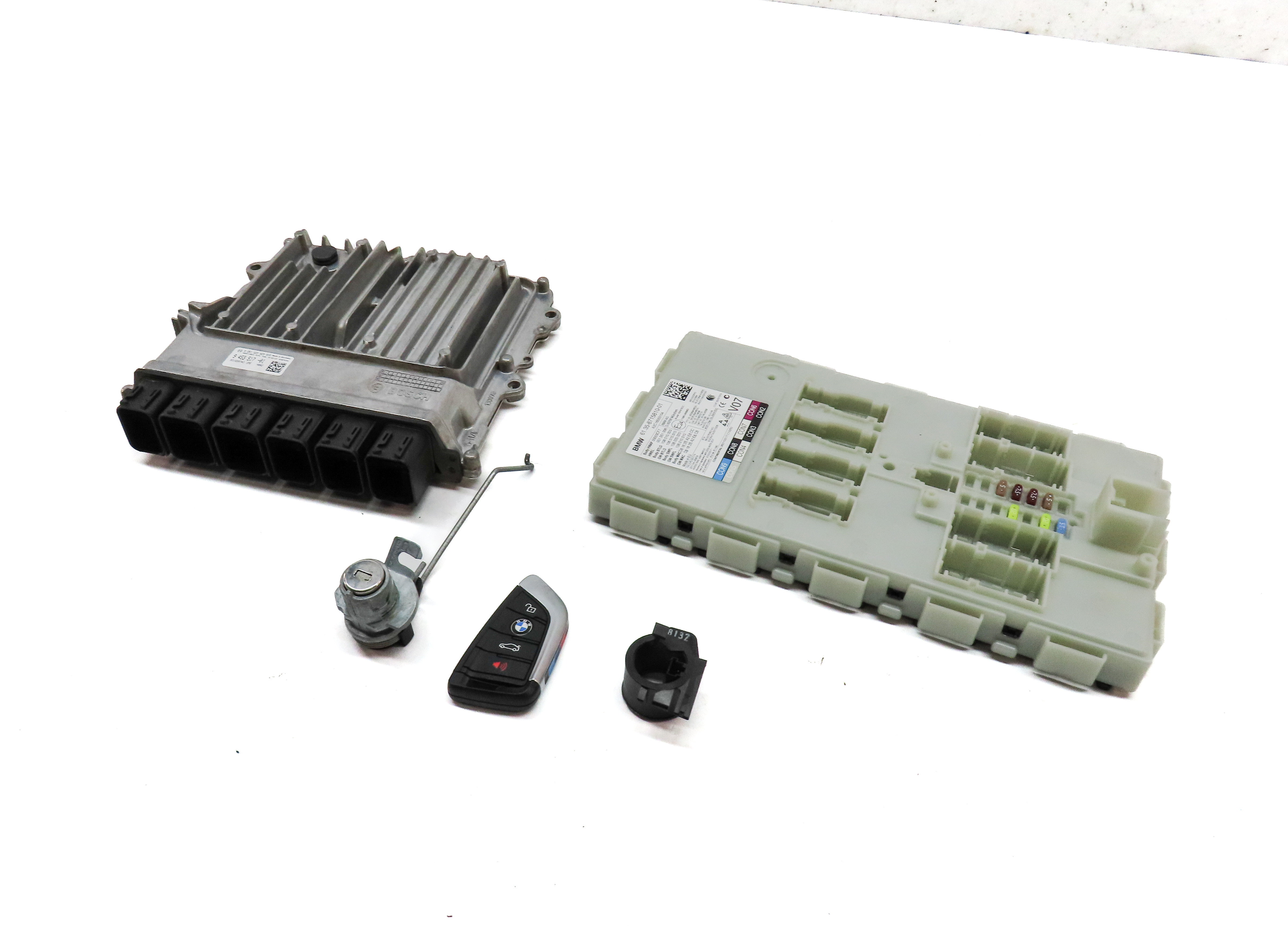 18-19 BMW 5 6GT 7 X3 X4 F06 G01 G02 G30 IMMOBILIZER ENGINE BODY MODULE & KEY SET — exact item pictured